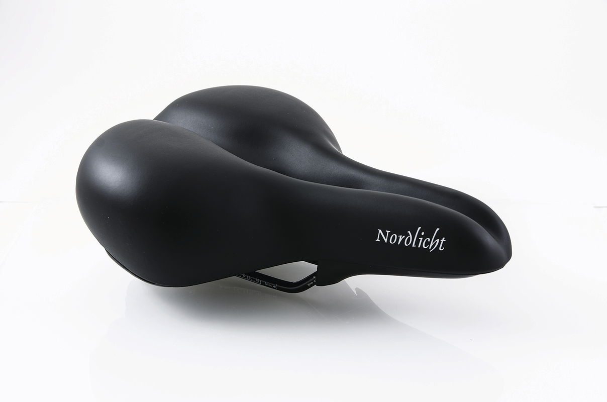 P&P City Sattel Nordlicht Feder Relaxed schwarz L262 x B210 mm / 645 g Unisex